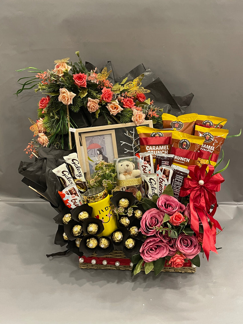 LADY LOVE BASKET