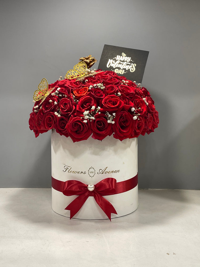 Round RED Roses box